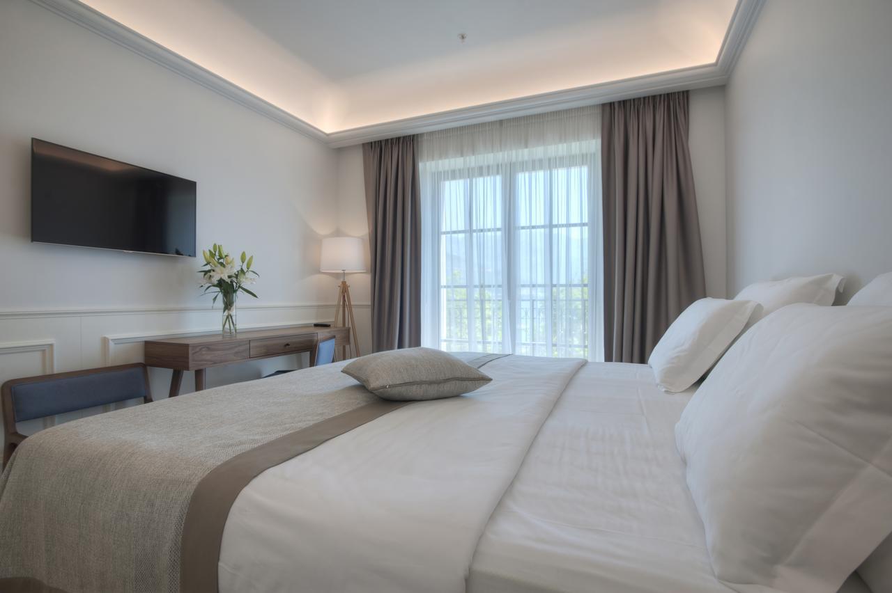 Hotel Majestic Budva Luaran gambar
