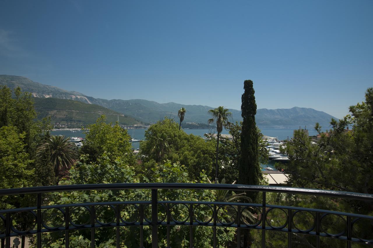 Hotel Majestic Budva Luaran gambar