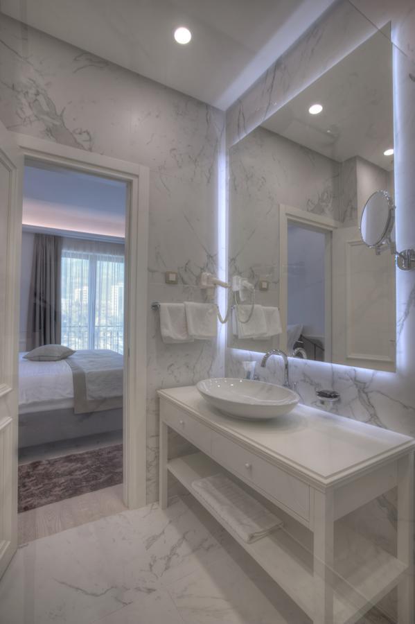 Hotel Majestic Budva Luaran gambar
