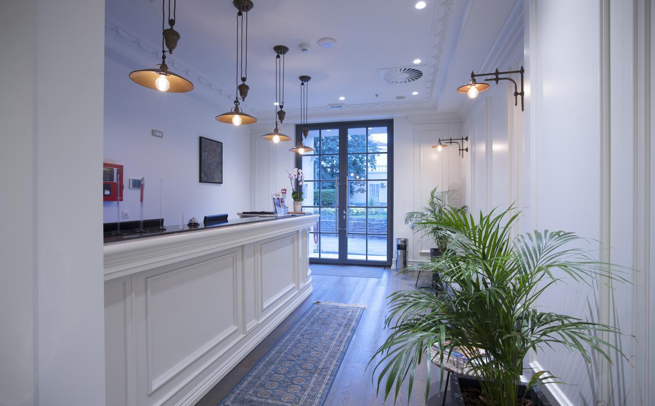 Hotel Majestic Budva Luaran gambar