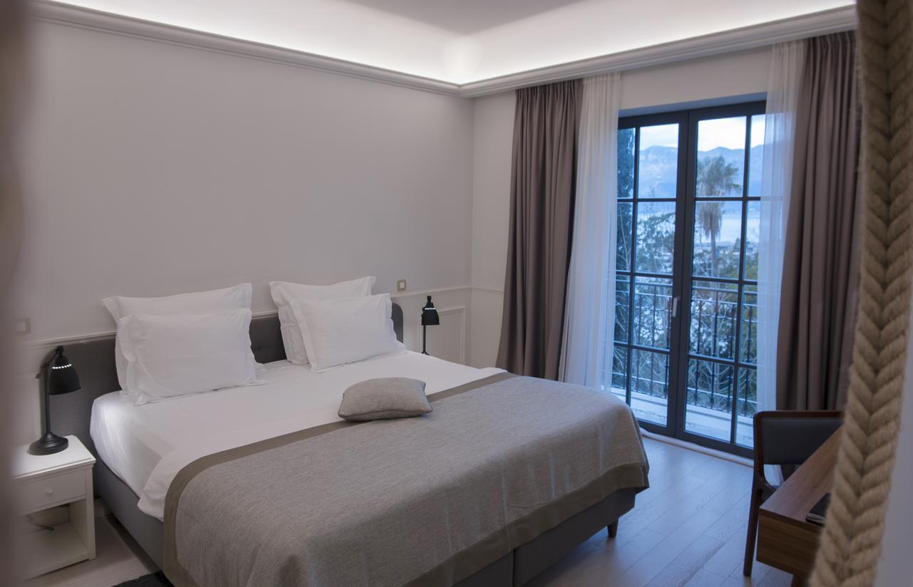 Hotel Majestic Budva Luaran gambar