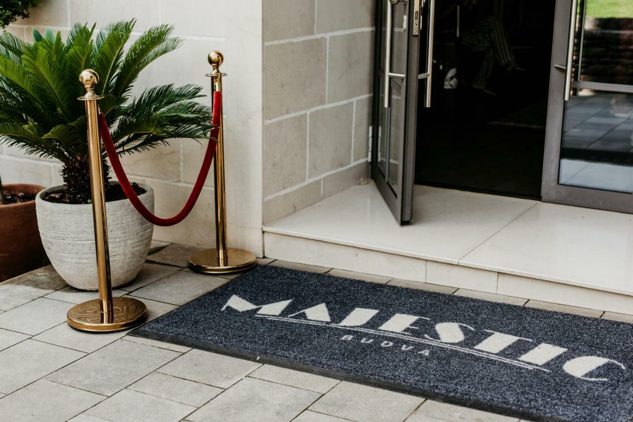 Hotel Majestic Budva Luaran gambar